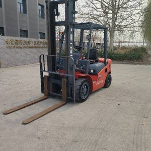 合力3吨叉车